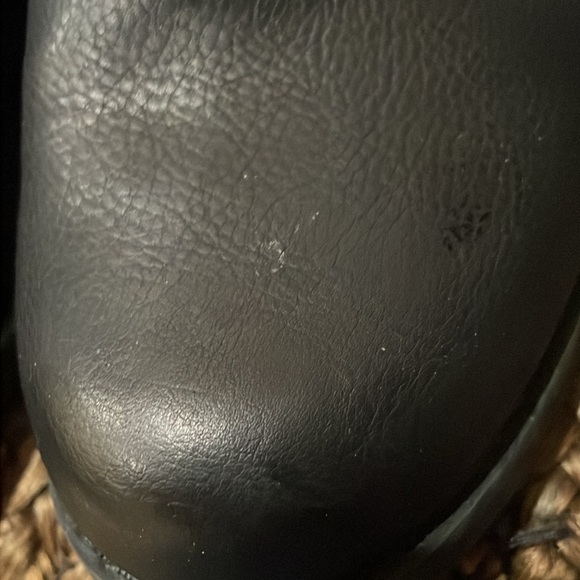 UNIVERSAL THREAD Black Wedge Heel Ankle Boots Sz 9 1/2 - Picture 10 of 11